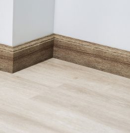 Zócalo de PVC - 1,5x8,2cm - Modelo ZC083